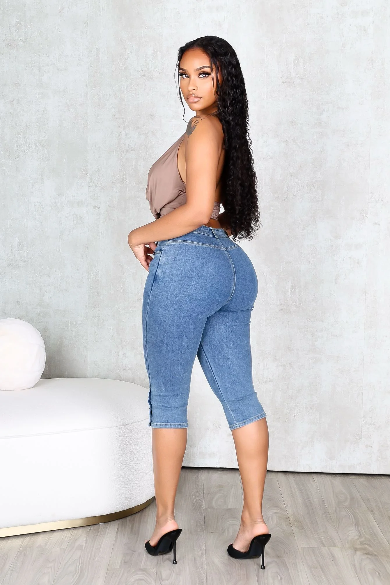 Lightweight Cowl Neck Crop Top - Image 5