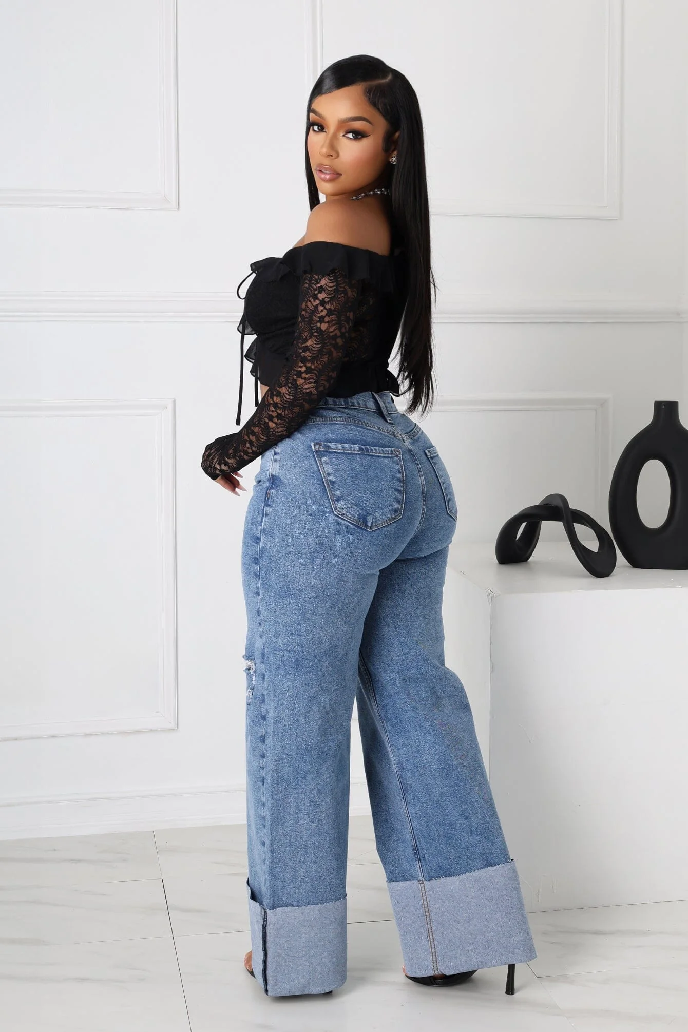 Niigata High Waist Cuffed Hem Baggy Jeans - Image 3